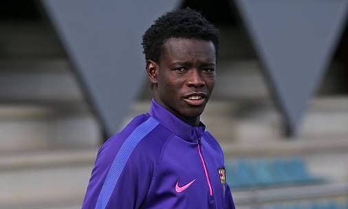 बार्सिलोनाका पूर्व खेलाडी मनाङमा अनुबन्धित