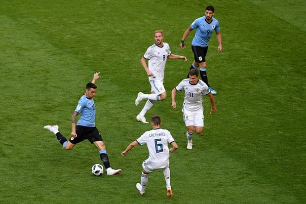 आयोजक रुसविरुद्ध उरुग्वे २ - ० ले अघि