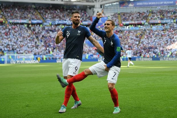 पहिलो हाफमा फ्रान्स र अर्जेन्टिनाको बराबरी