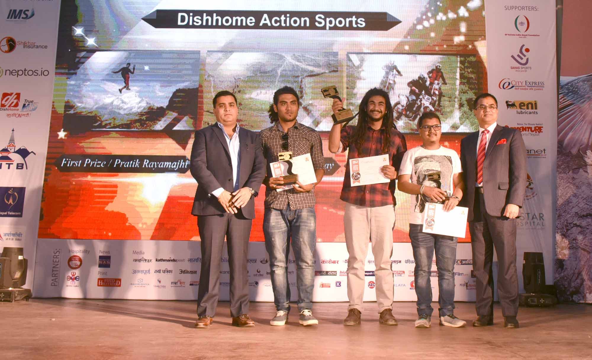 खेलकुद विधामा प्रतिकको फोटो उत्कृष्ट (तस्विरसहित)