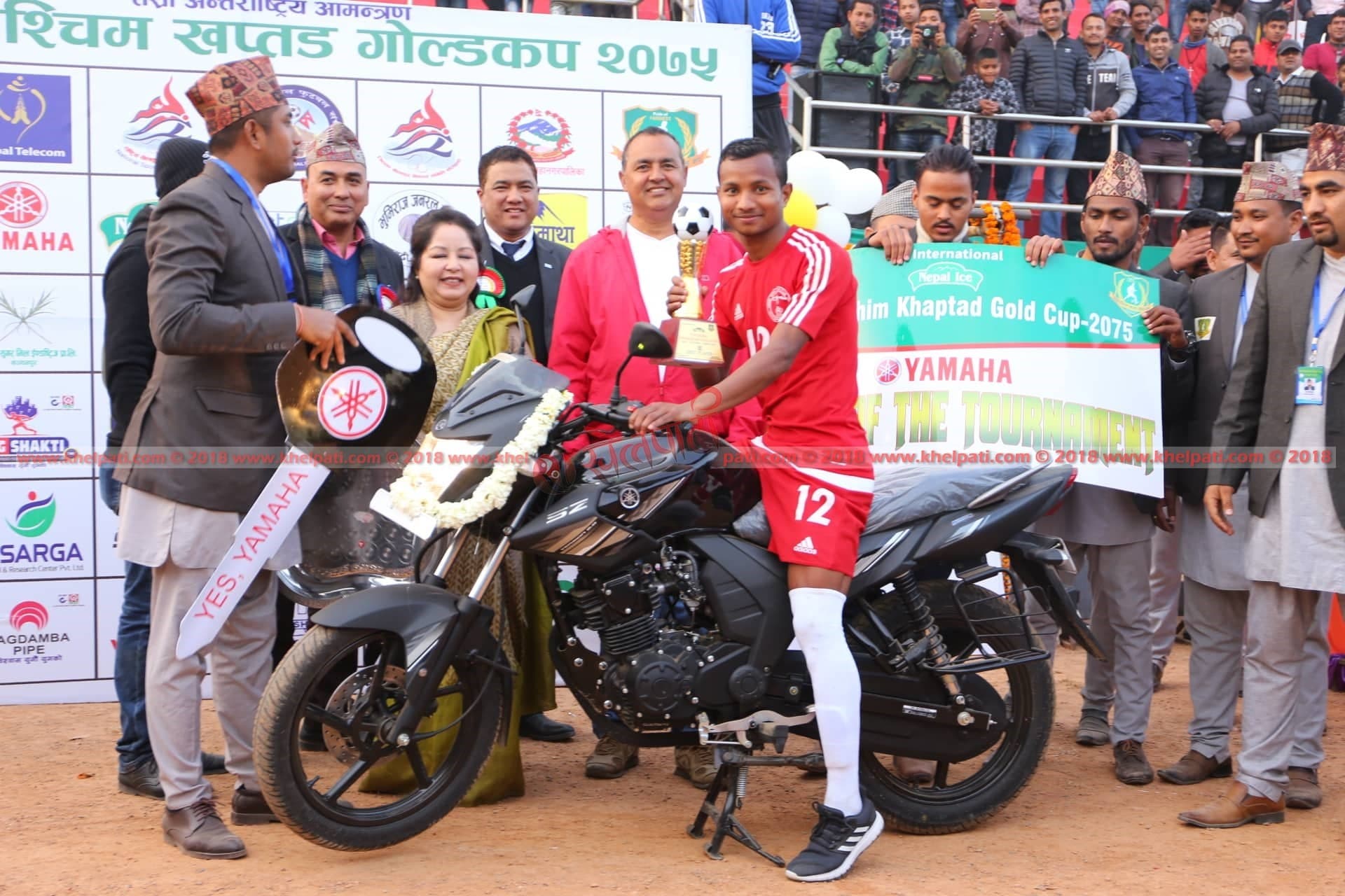 पुलिसका रबी पासवान खप्तड गोल्डकपको सर्वोकृष्ट खेलाडी