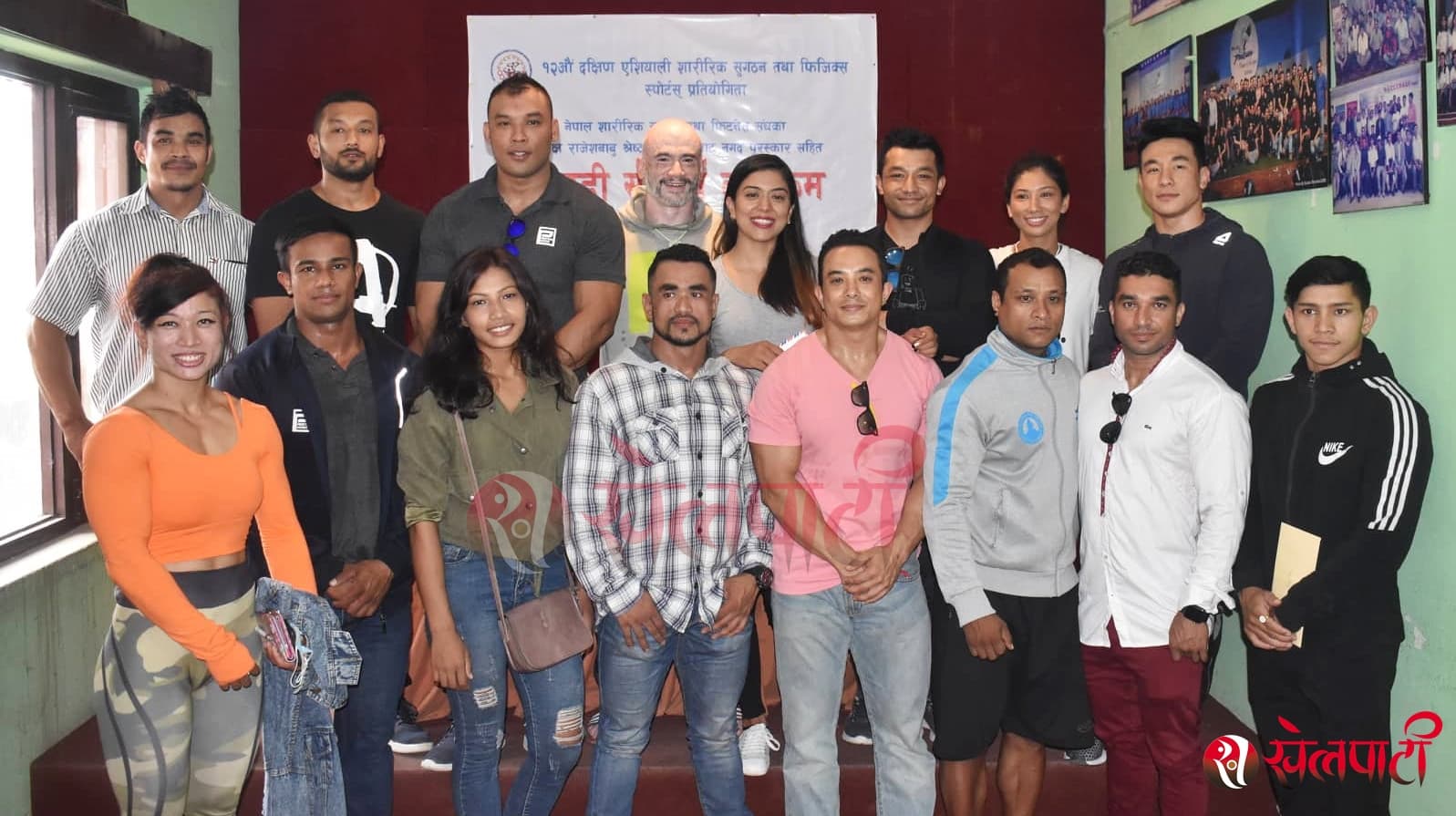 पदक विजेता खेलाडी नगदसहित सम्मानित