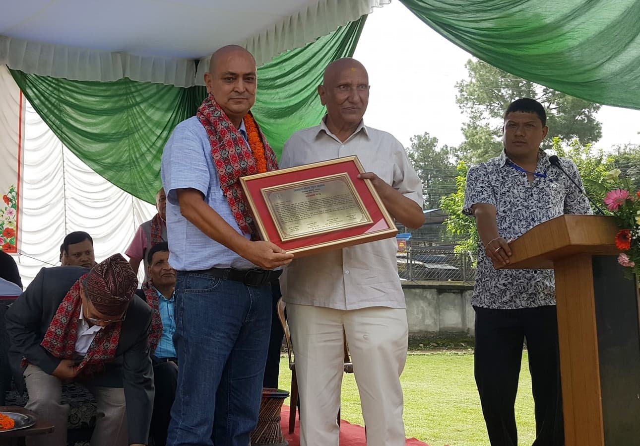 भलिबल प्रशिक्षक श्रेष्ठ सम्मानित