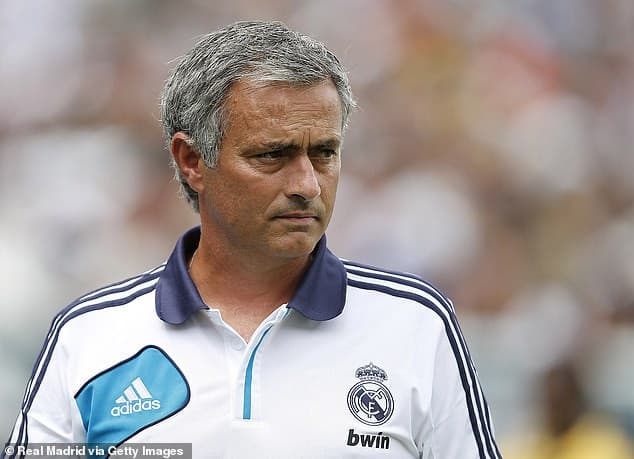 ईटालीमा भविष्य छैन – माउरिन्हो