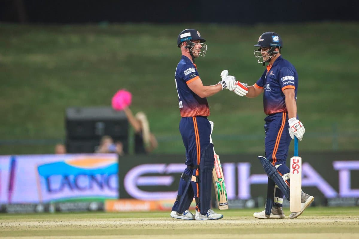 पारसको टिमलाई १ सय ३९ रनको लक्ष्य