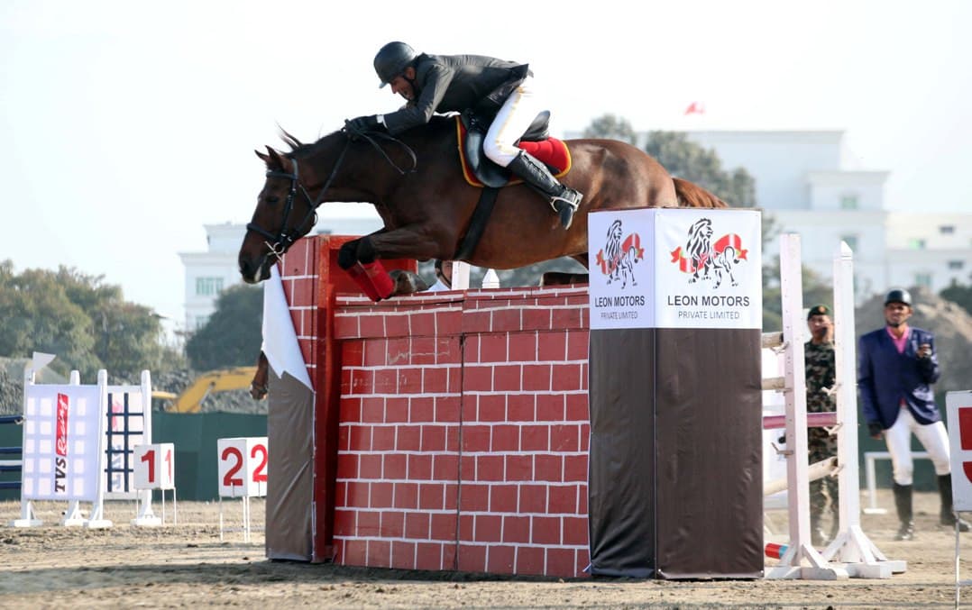 घोडचढीमा खिलध्वज र योगबहादुर च्याम्पियन