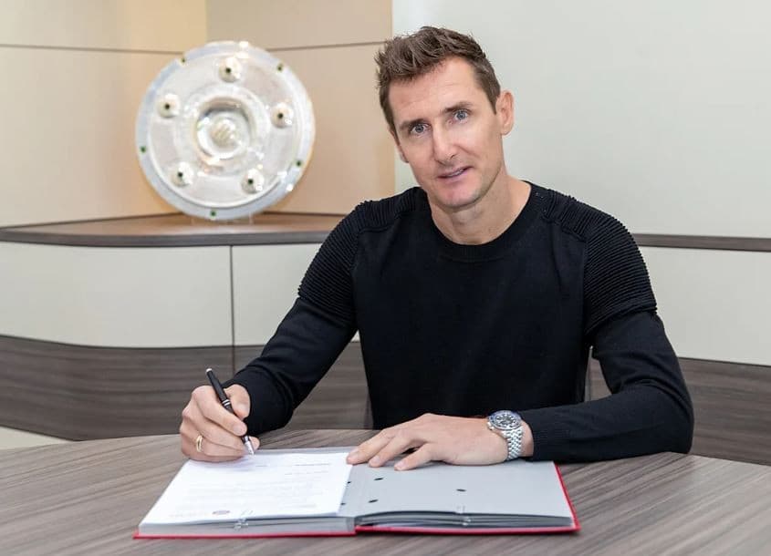 क्लोज बार्यन म्युनिखका सहायक प्रशिक्षक