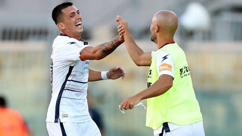 क्रोटोन सिरी 'ए' मा फर्कियो