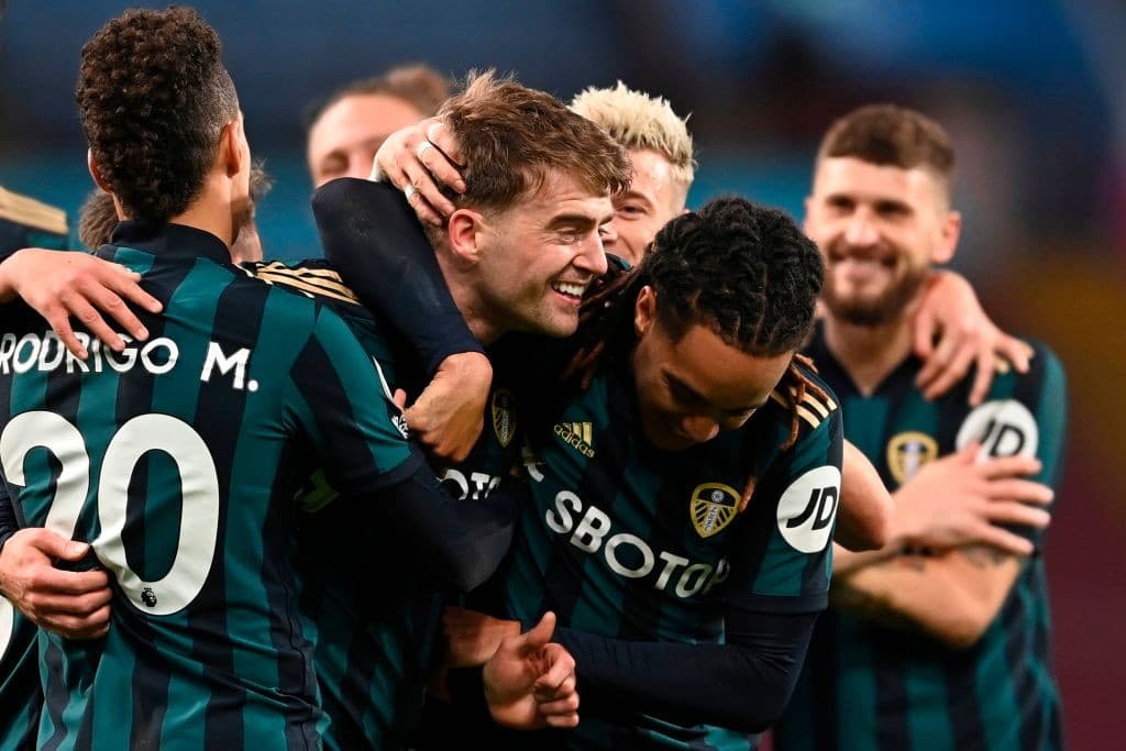 बामफोर्डको ह्याट्रिकमा लिड्सको सानदार जित