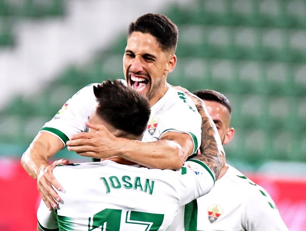 इल्चेसँग भ्यालेन्सिया पराजित