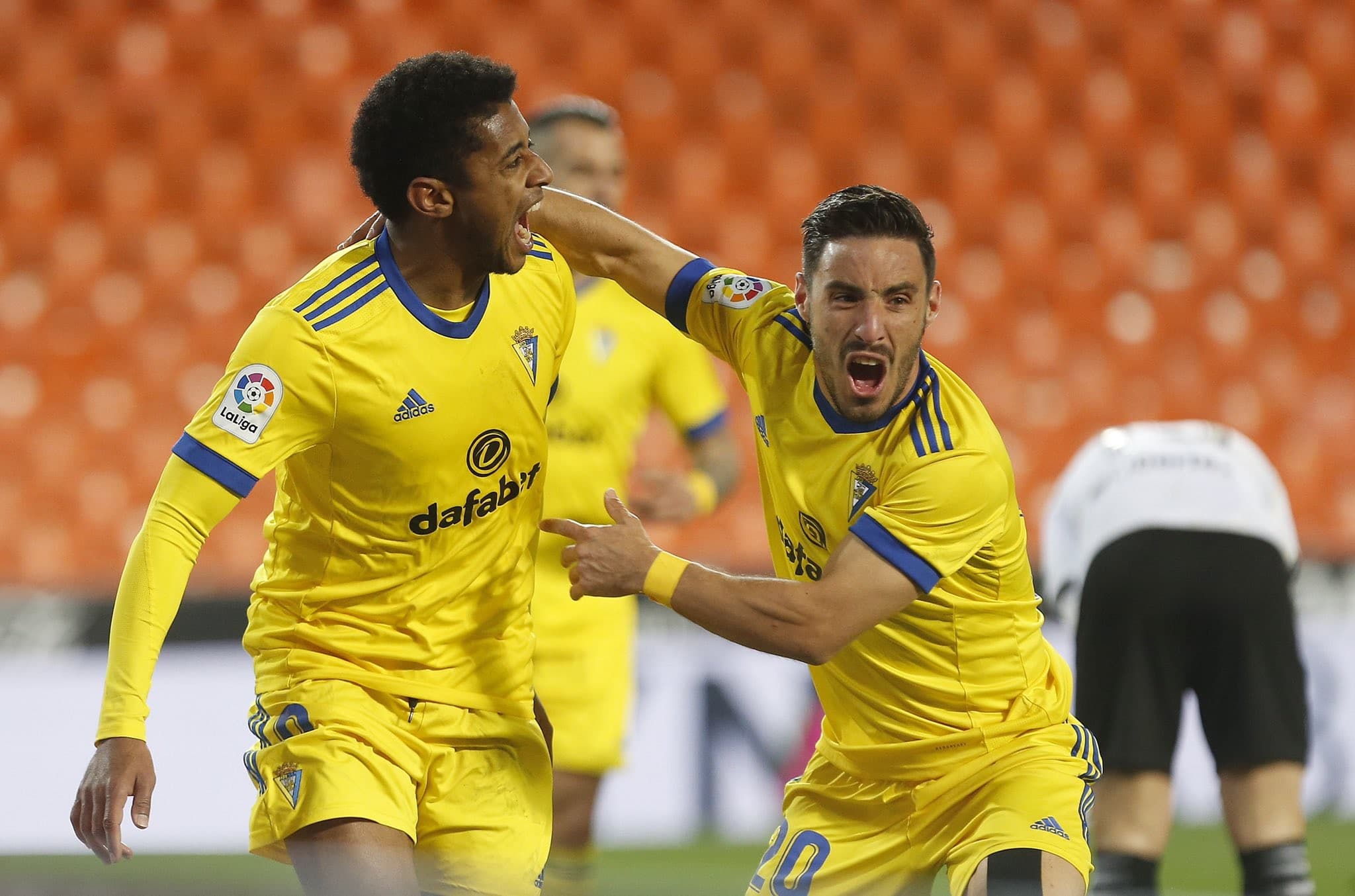 भ्यालेन्सिया र काडिजको बराबरी