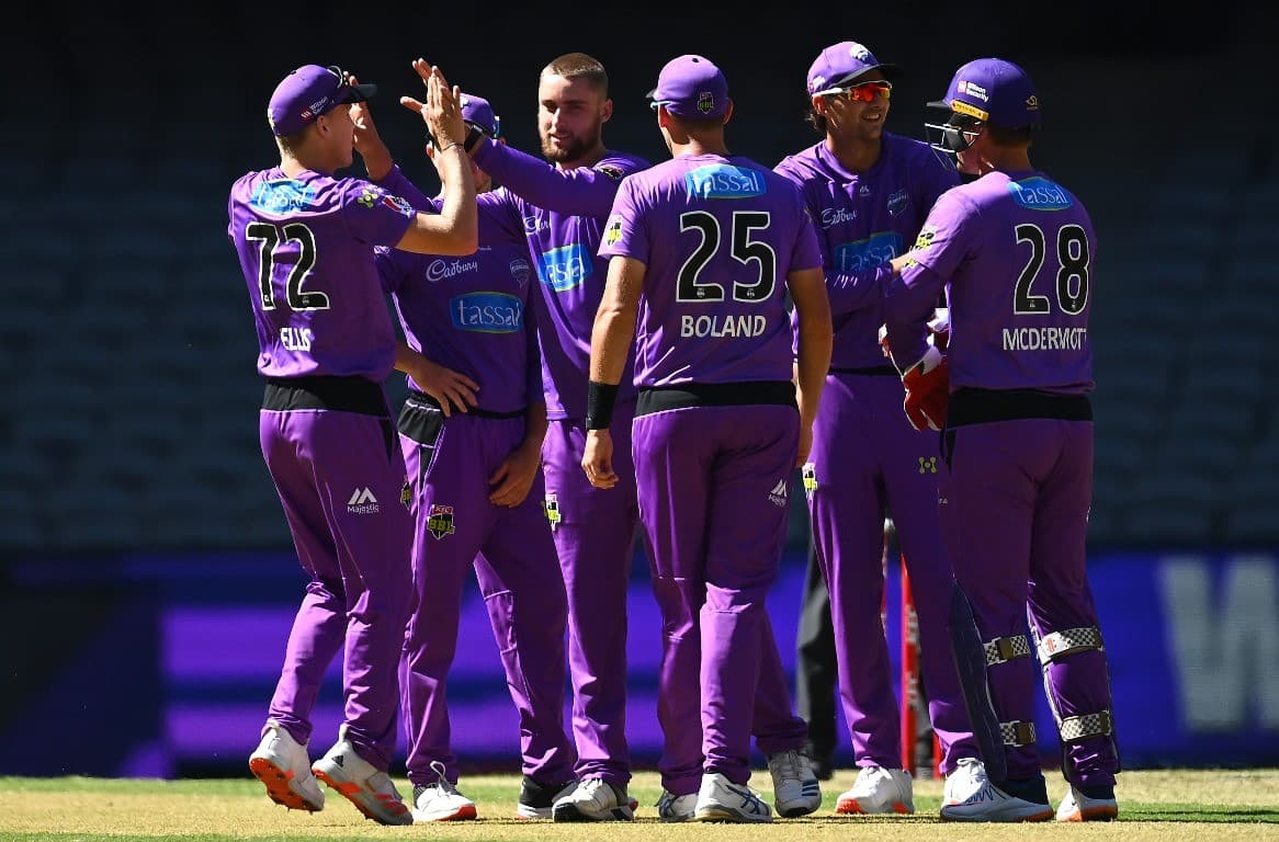 सन्दीप आबद्द होबार्टलाई १८० रनको लक्ष्य