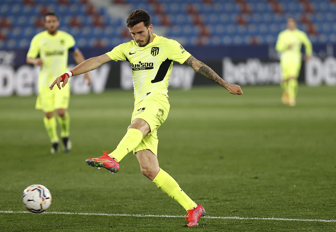 बराबरीमा रोकियो एट्लेटिको