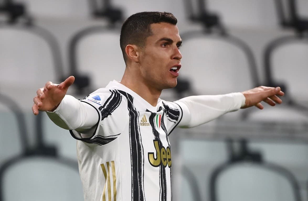 रोनाल्डो चम्किदा युभेन्ट्स शीर्ष तीनमा