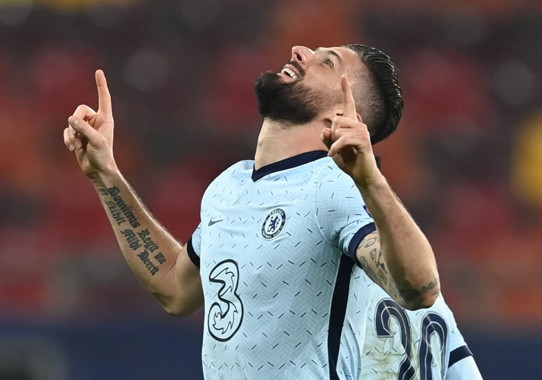 चेल्सीको जितमा जिरुडको 'ओभर हेड किक' गोल