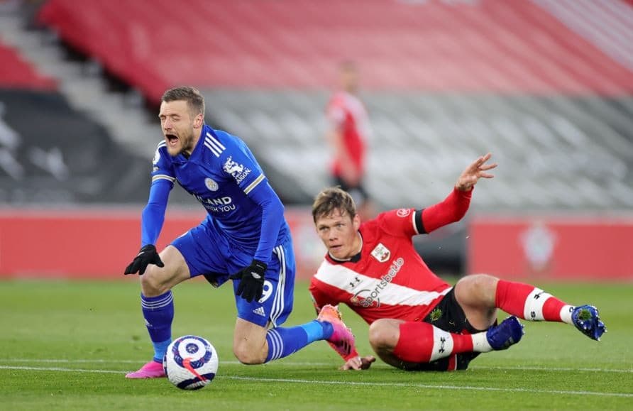 बराबरीमा रोकियो लेष्टर