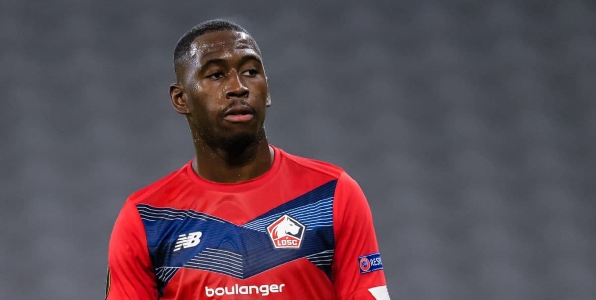 लेष्टरले अनुबन्ध गर्यो युवा मिडफिल्डर