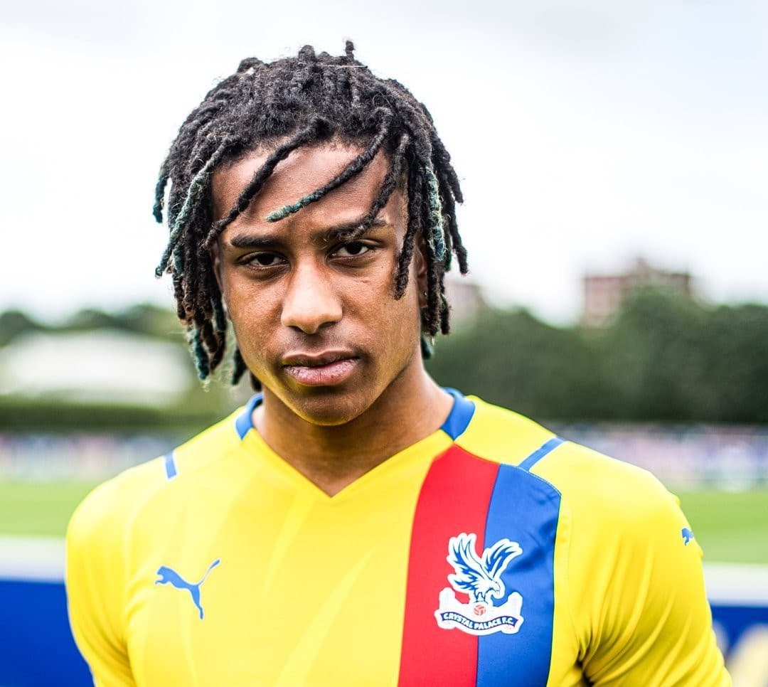 युवा मिडफिल्डर माइकल क्रिस्टलमा