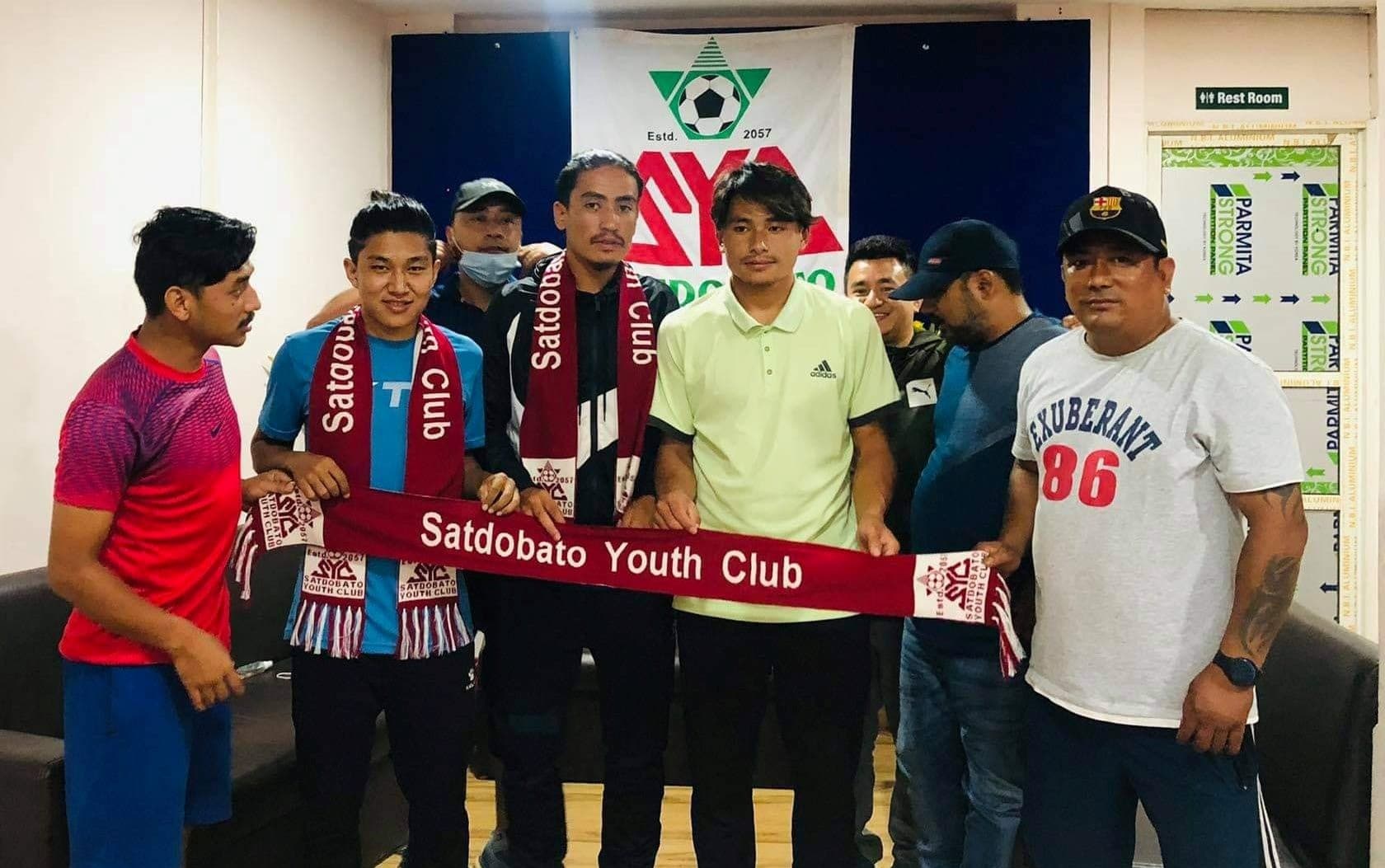 सातदोबाटोमा ५ खेलाडी अनुबन्ध