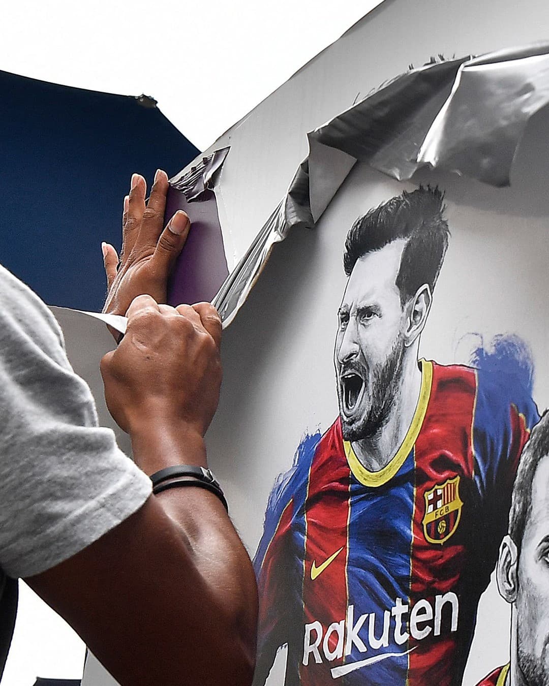 क्याम्प नाउबाट हटाईयो मेस्सीको पोस्टर