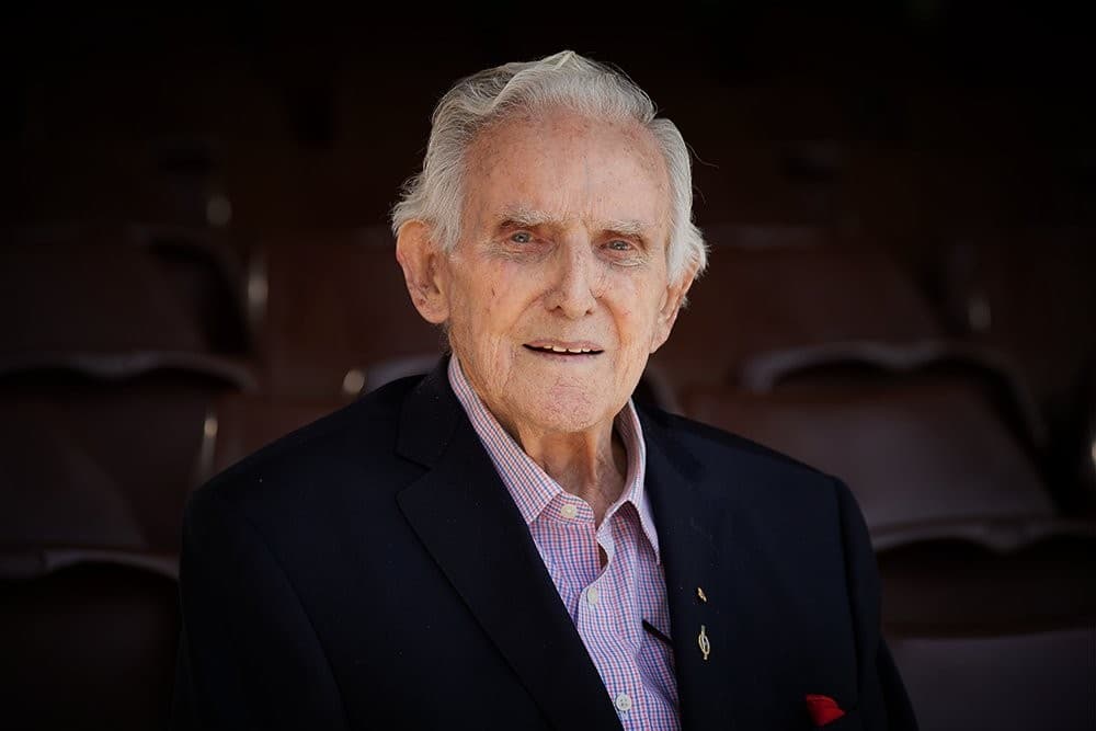 अष्ट्रेलियाका पूर्व क्रिकेटर डेभिडसनको निधन