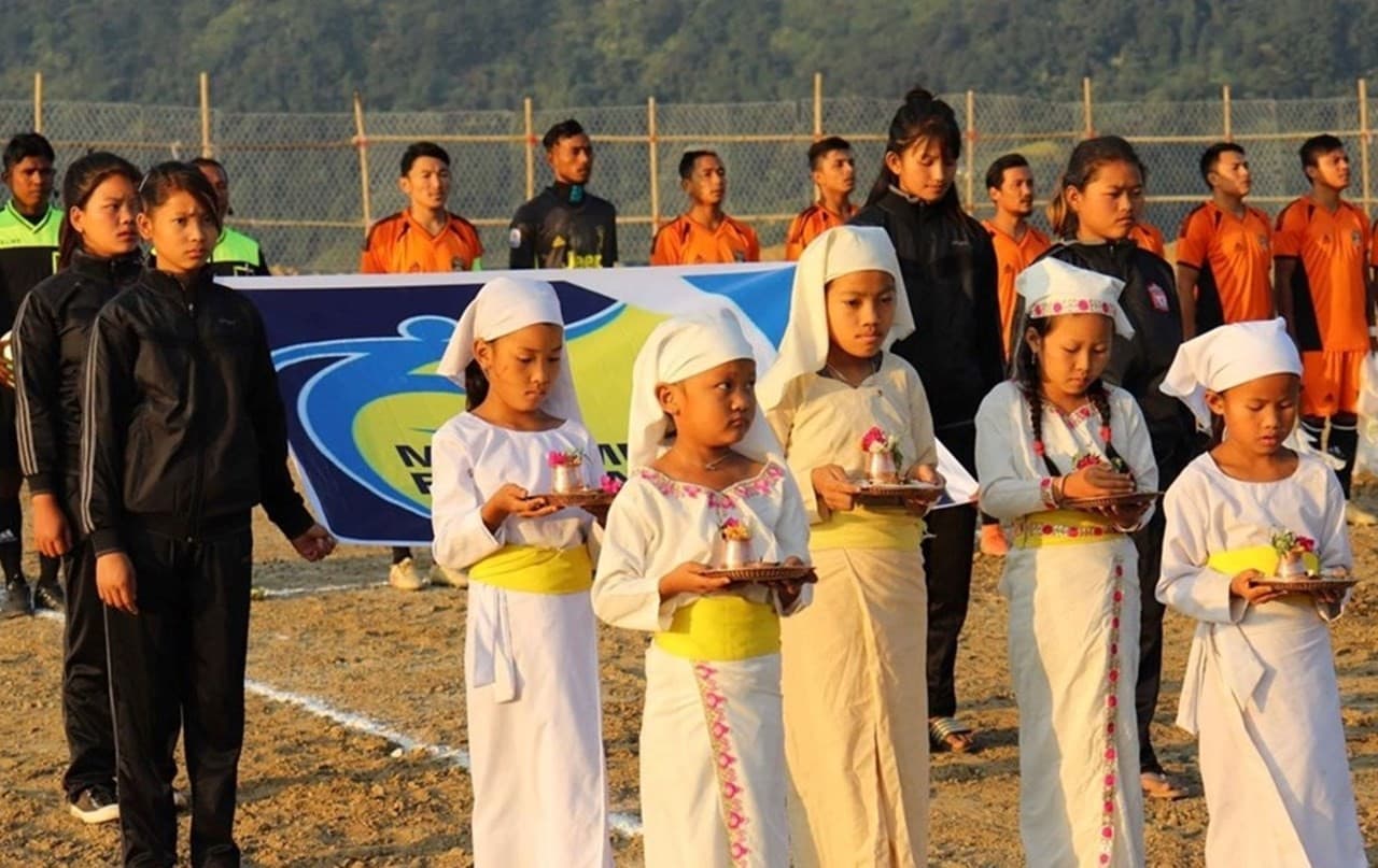 आत्मानन्द कप मंसिर ११ बाट