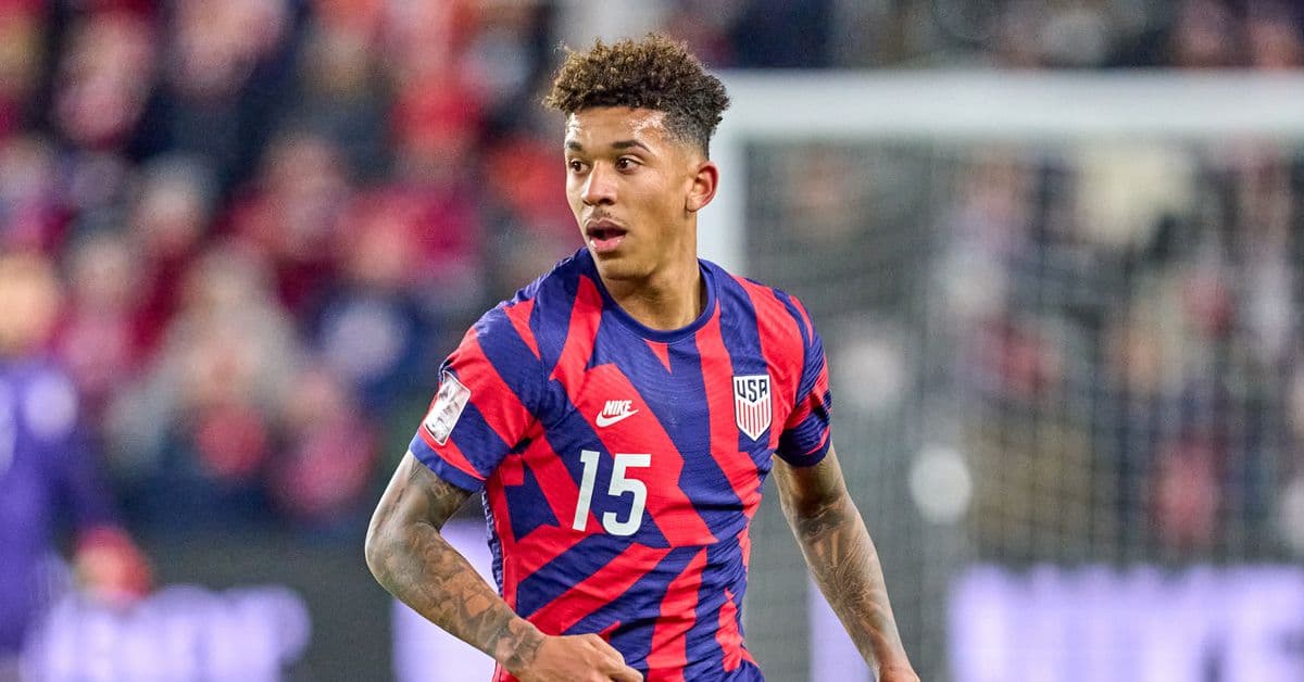 बायर्नका डिफेन्डर क्रिस्टल प्यालेसमा