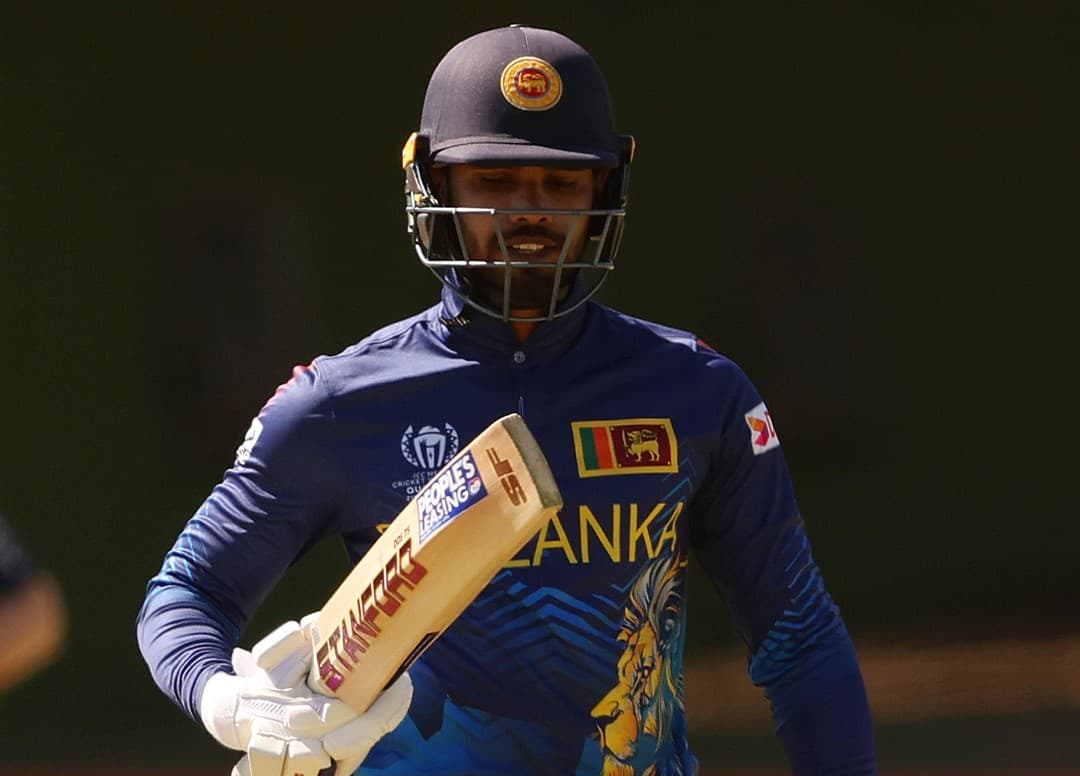 नेदरल्यान्ड्सलाई २१४ रनको लक्ष्य