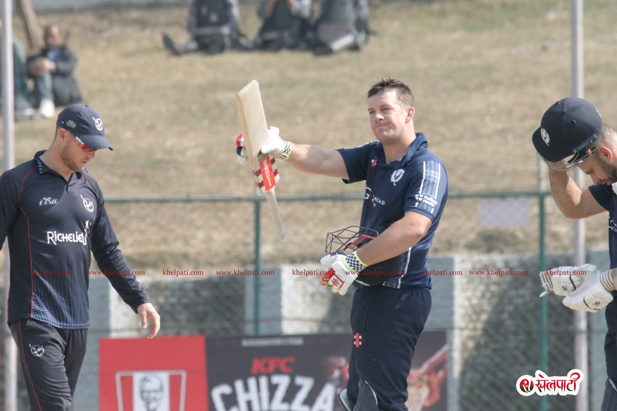 शतकधारी मुन्से बेन्चमा