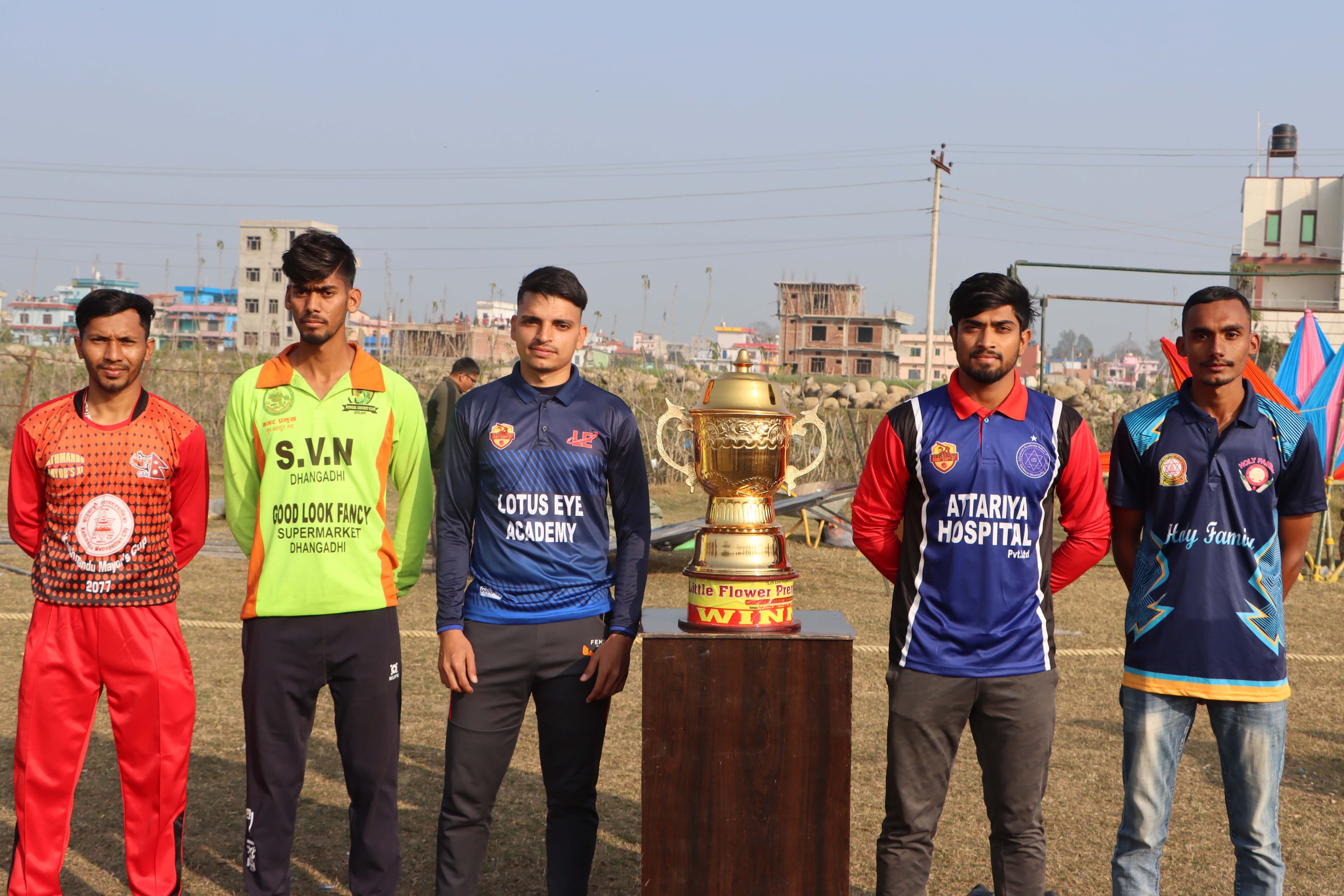 लिटल फ्लावर प्रिमियर लिगको ट्रफी सार्वजनिक