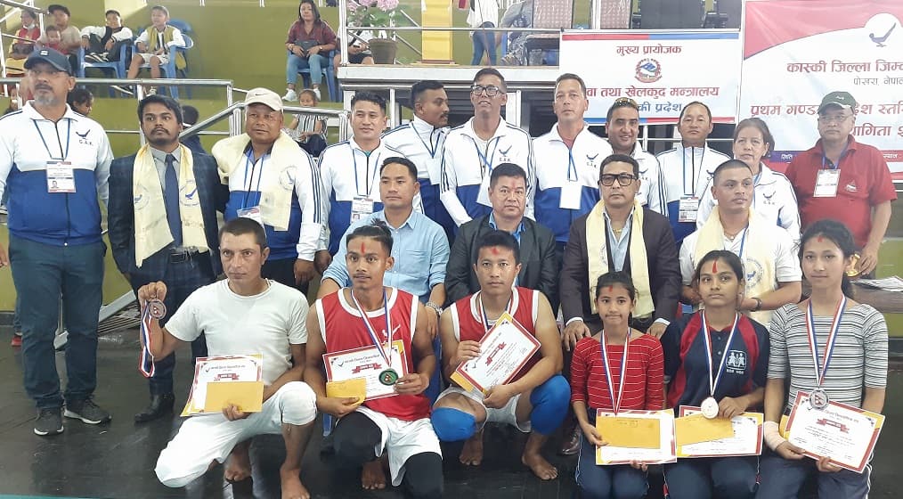 रोशन र सीतालाई जिम्न्यास्टिक उपाधि