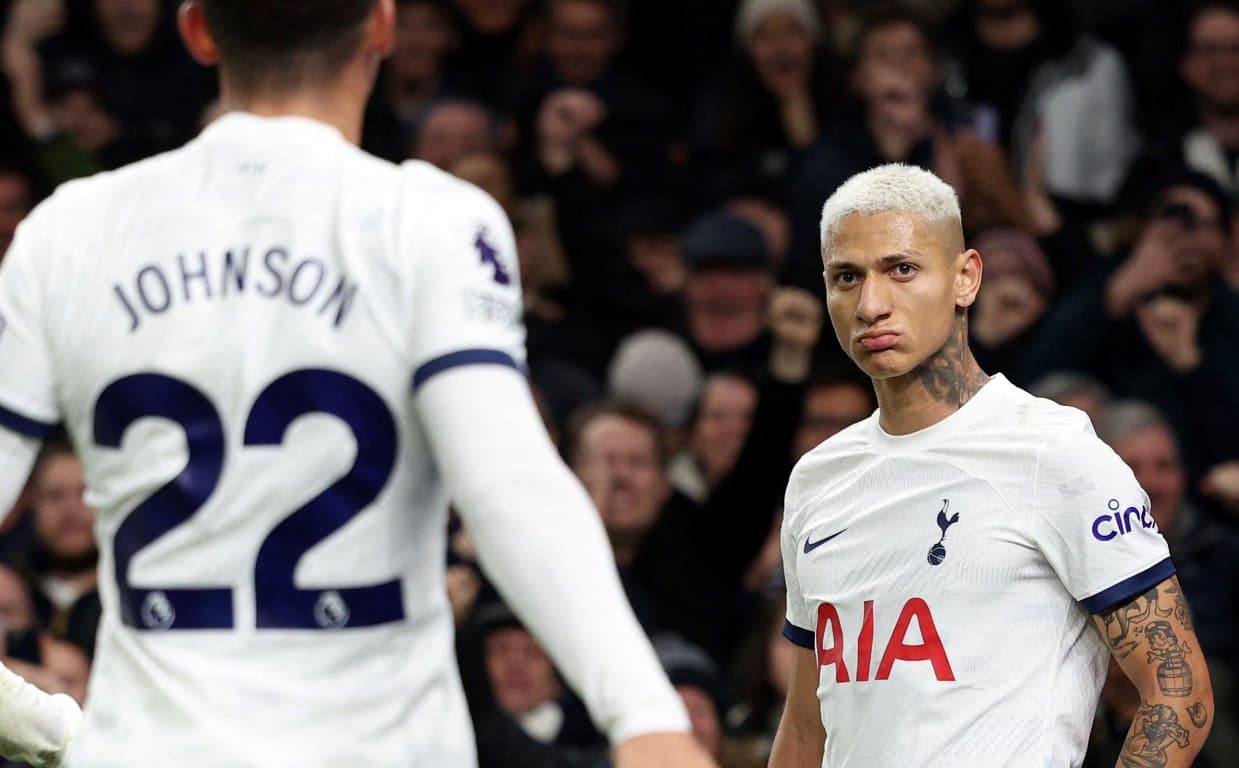 न्युक्यासलमाथि टोटेनहम भारी