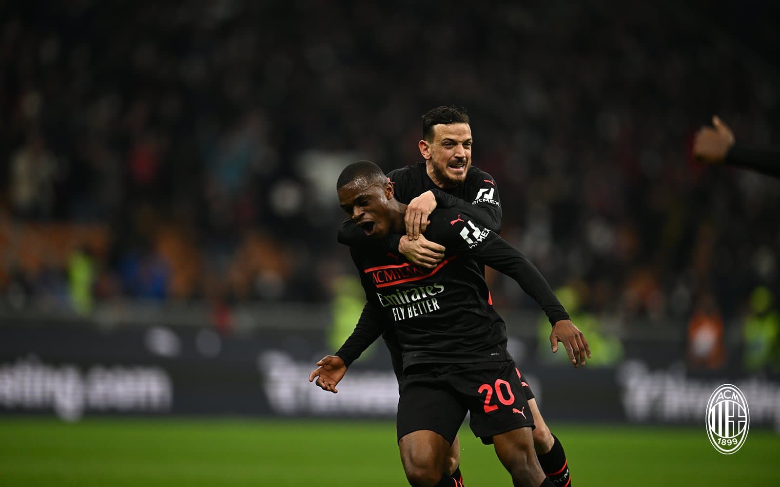 मिलानलाई पाँच अंकको अग्रता