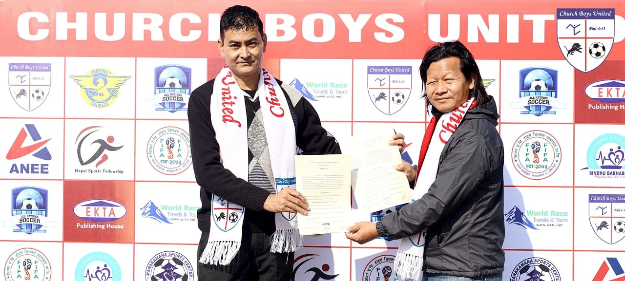 चर्च ब्वाइजको किट्स पार्टनरमा एनी