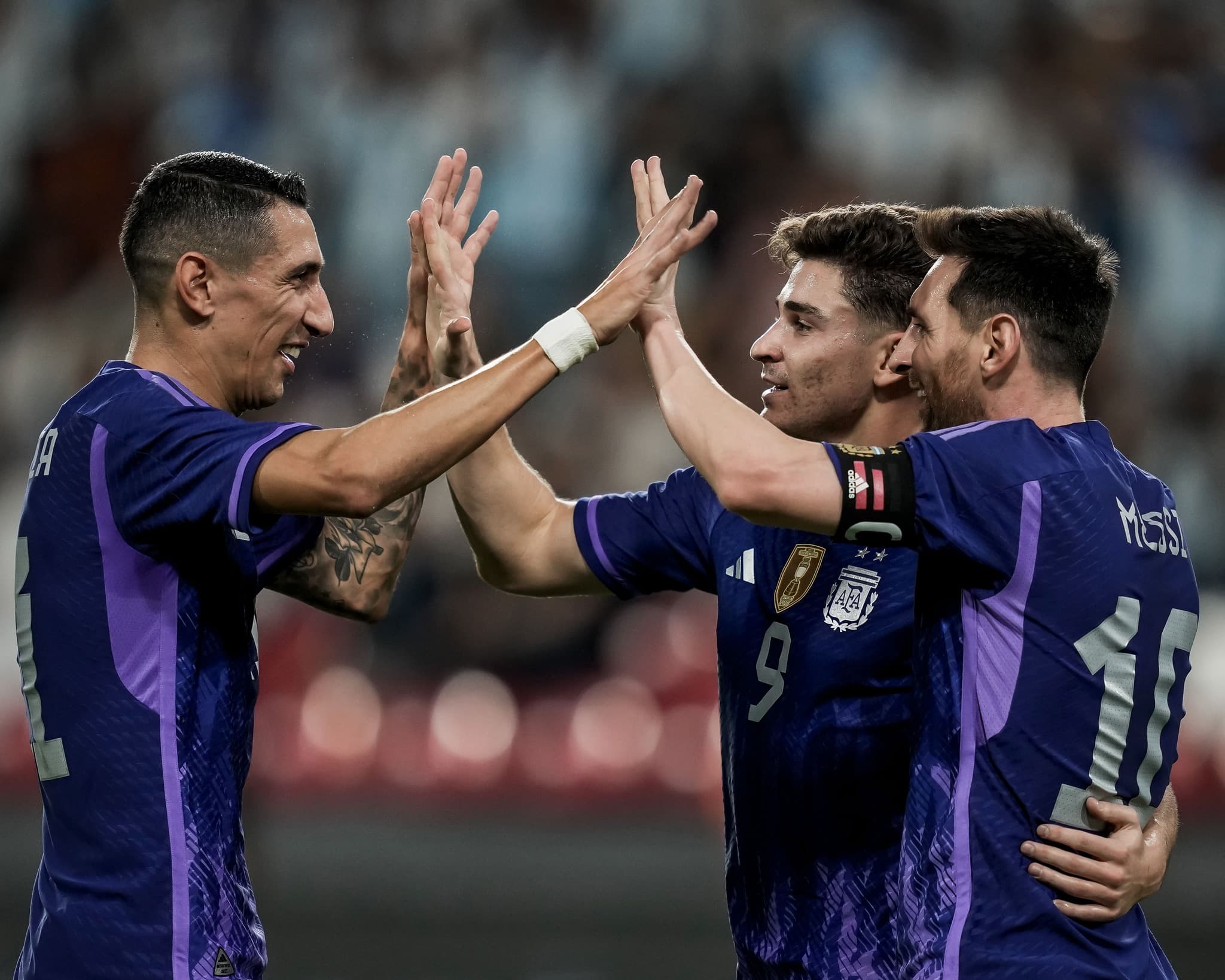 अर्जेन्टिनाको फराकिलो जित