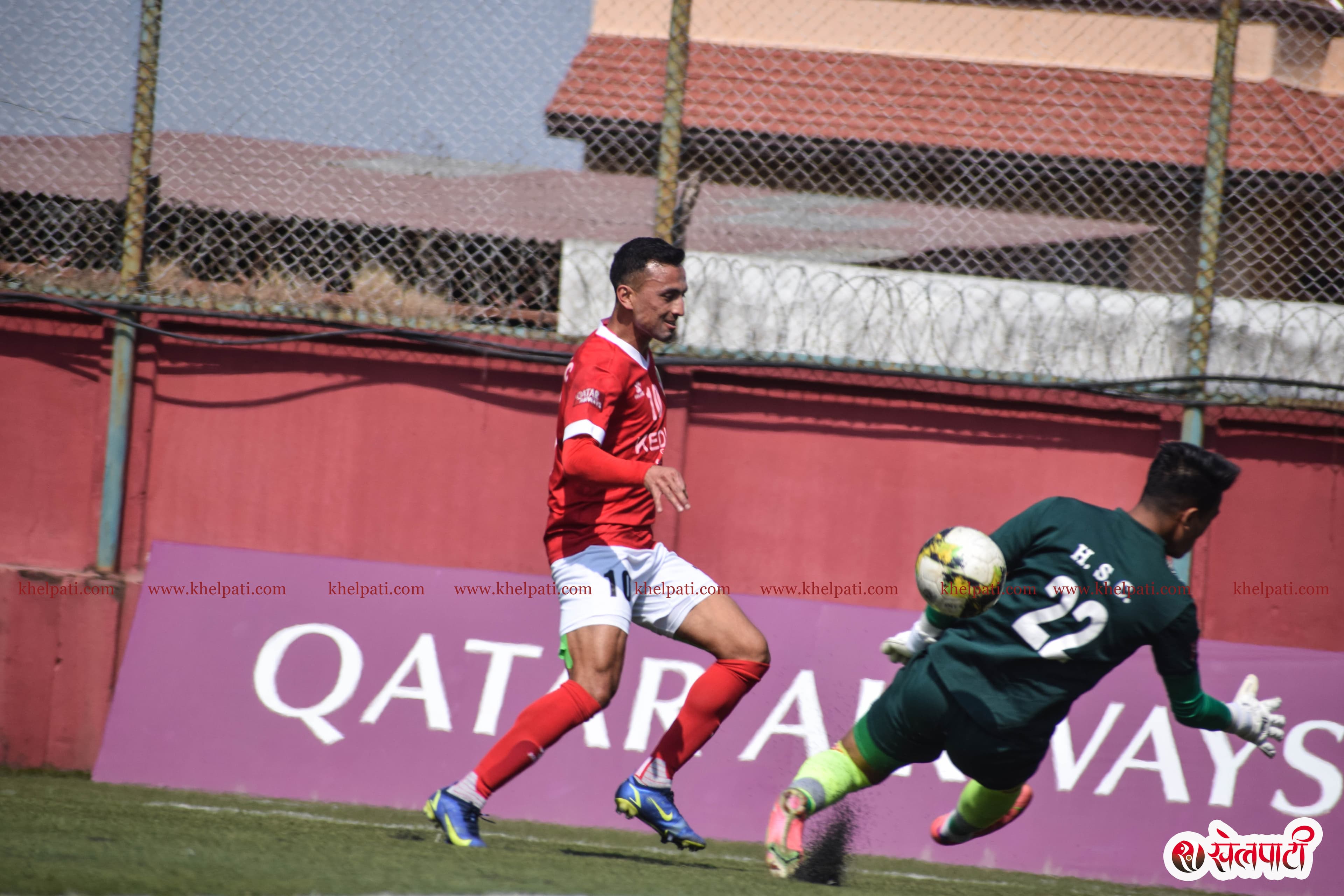 हिमालयनविरुद्ध आर्मीलाई अग्रता