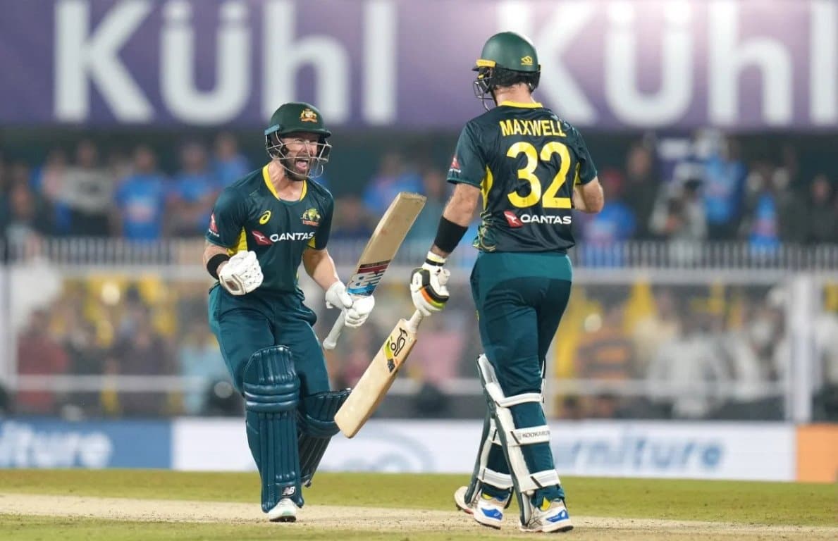 म्याक्सवेलको शतकमा अष्ट्रेलियाको जित