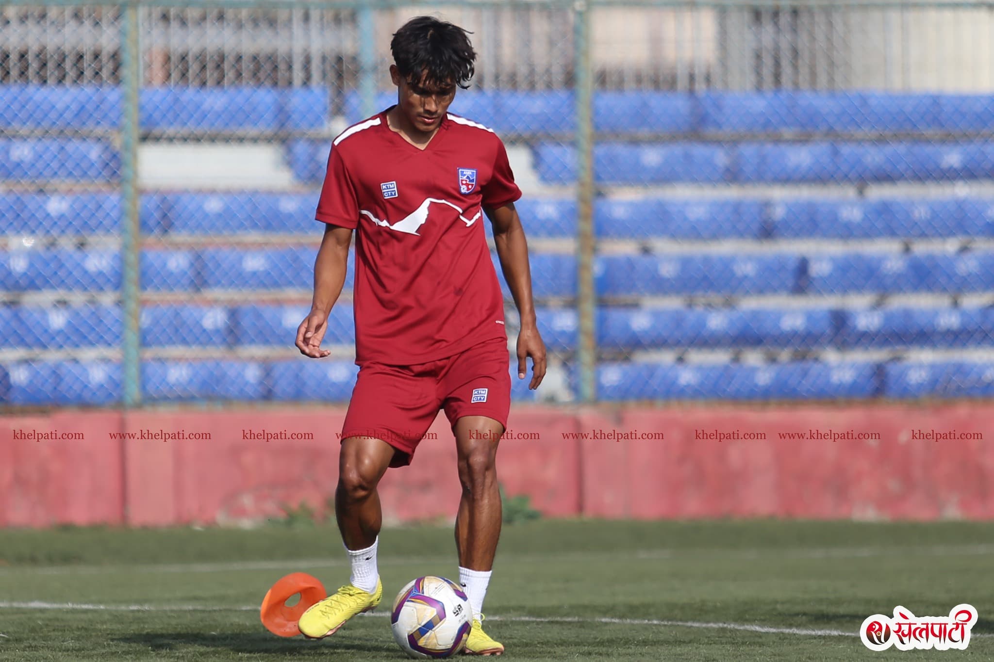 राष्ट्रिय टिममा आवासको डेब्यु