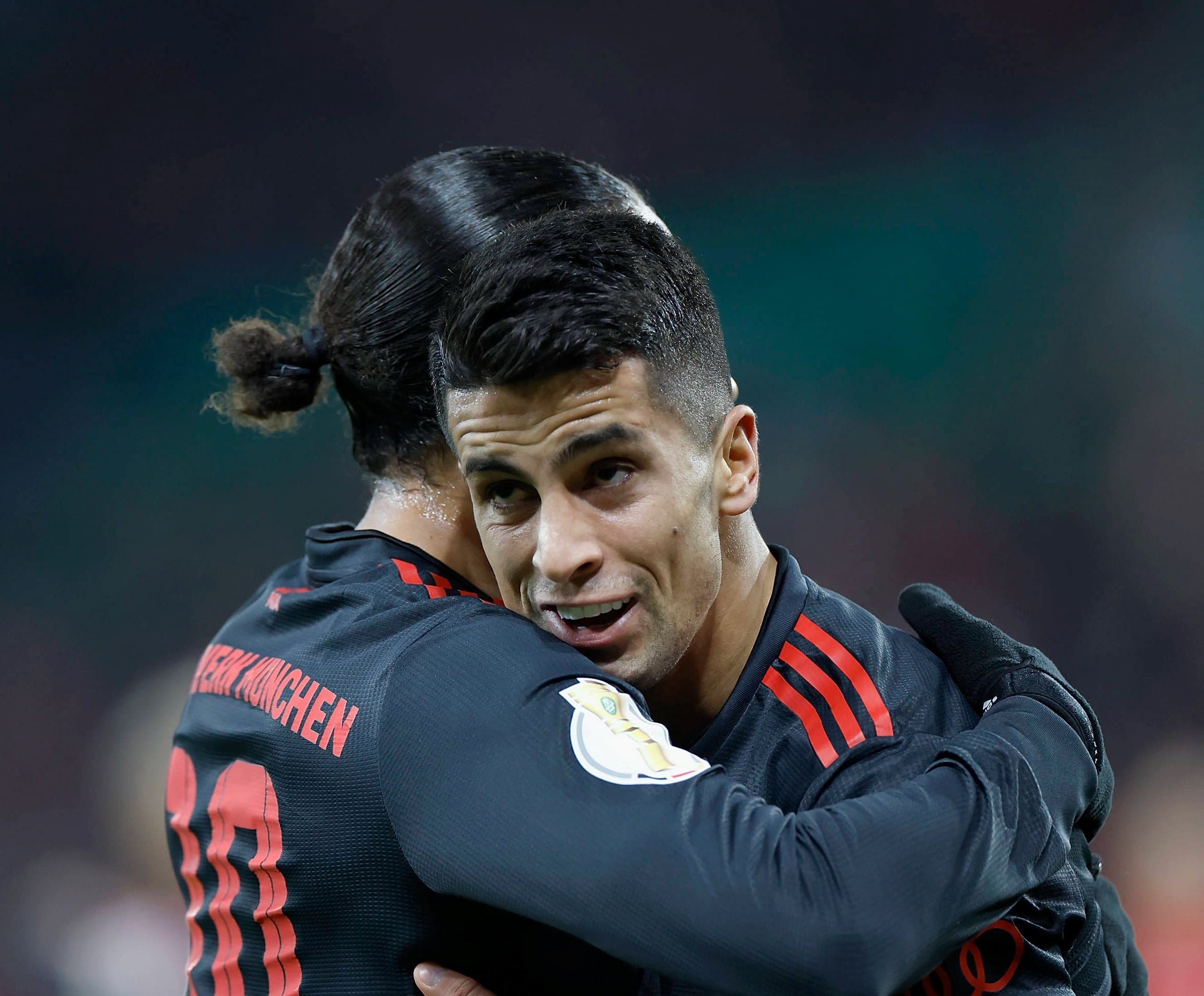 बायर्न क्वाटरफाइनलमा