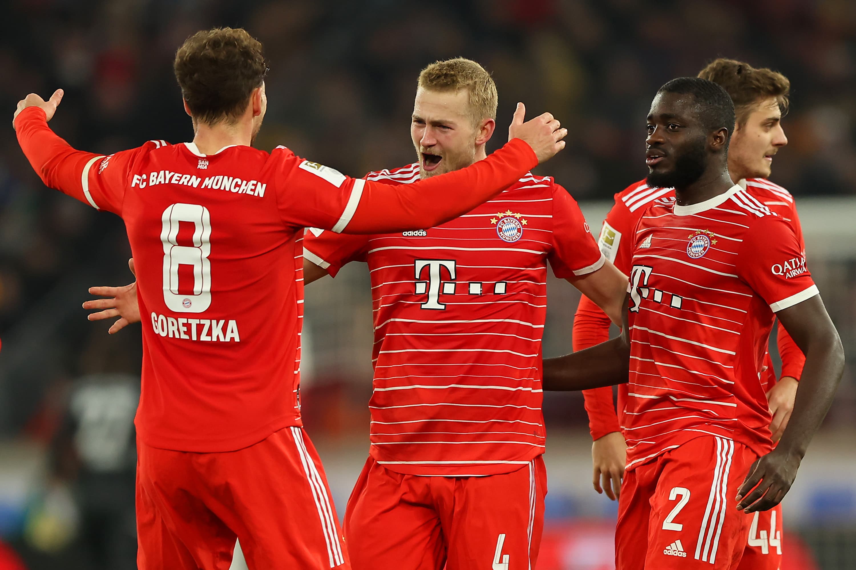 बायर्न शीर्ष स्थानमा