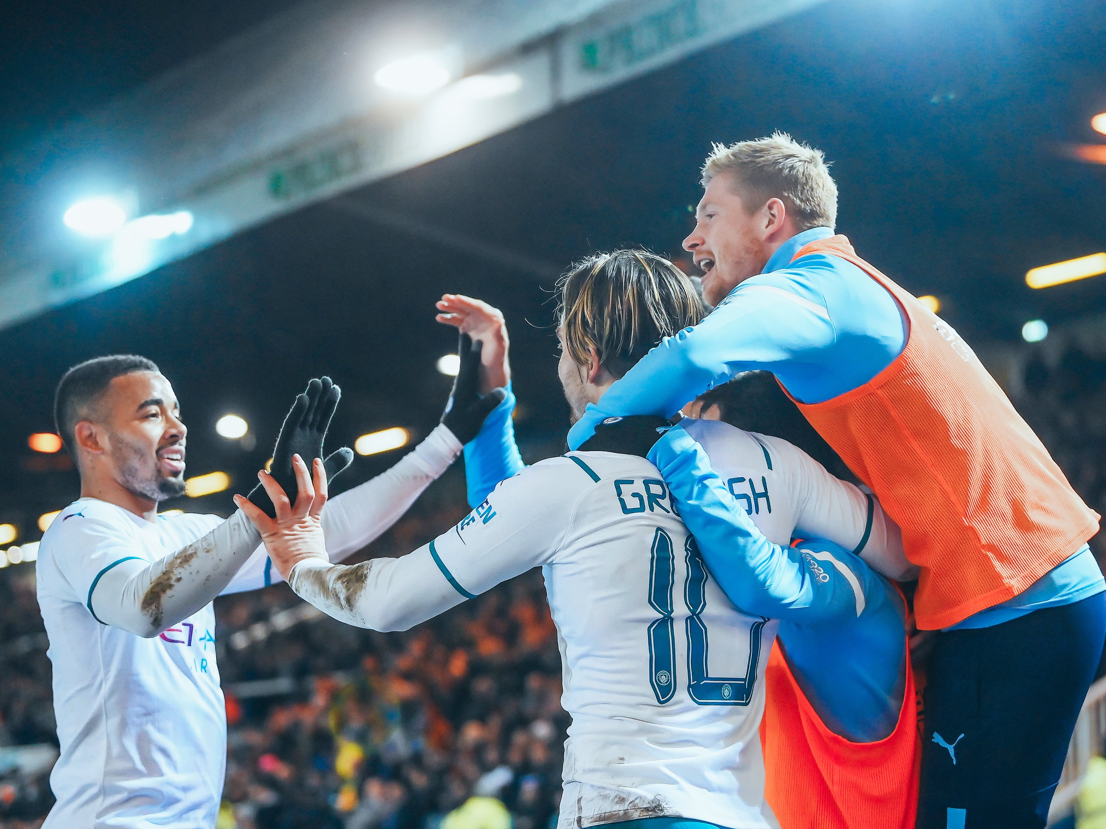 सिटी क्वाटरफाइनलमा, टोटेनहम बाहिरियो