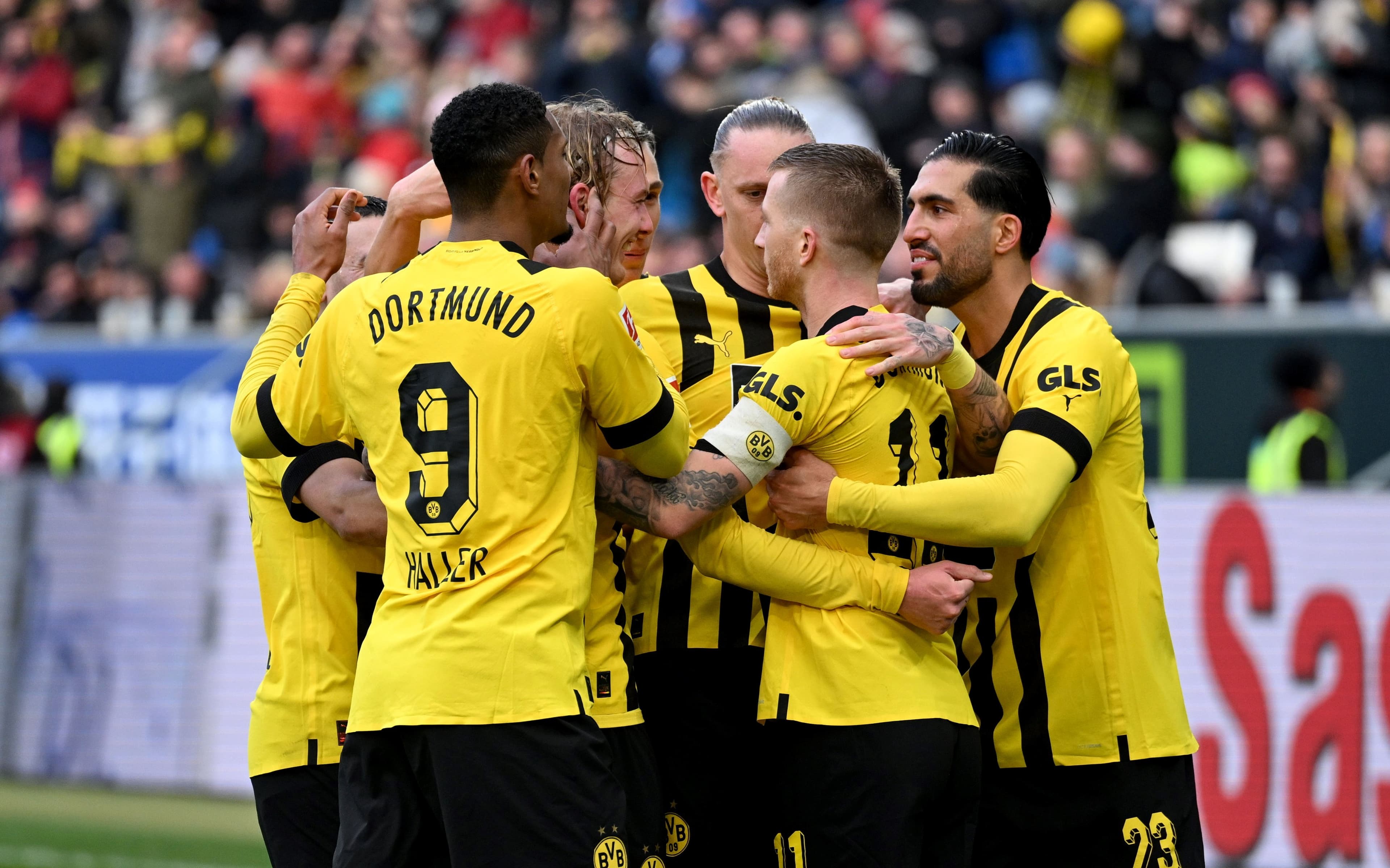 डर्टमण्ड शीर्ष स्थानमा  