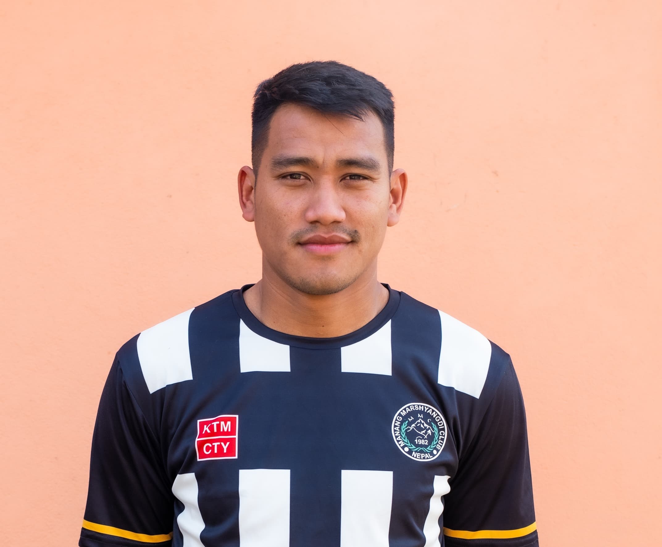 दीपले मनाङको कप्तानी गर्ने