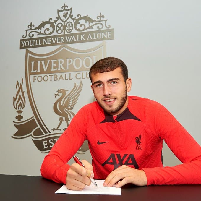 लिभरपुलका डेभिसद्वारा सम्झौता नवीकरण