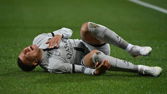 एमबाप्पे ३ हप्ता मैदान बाहिर रहने