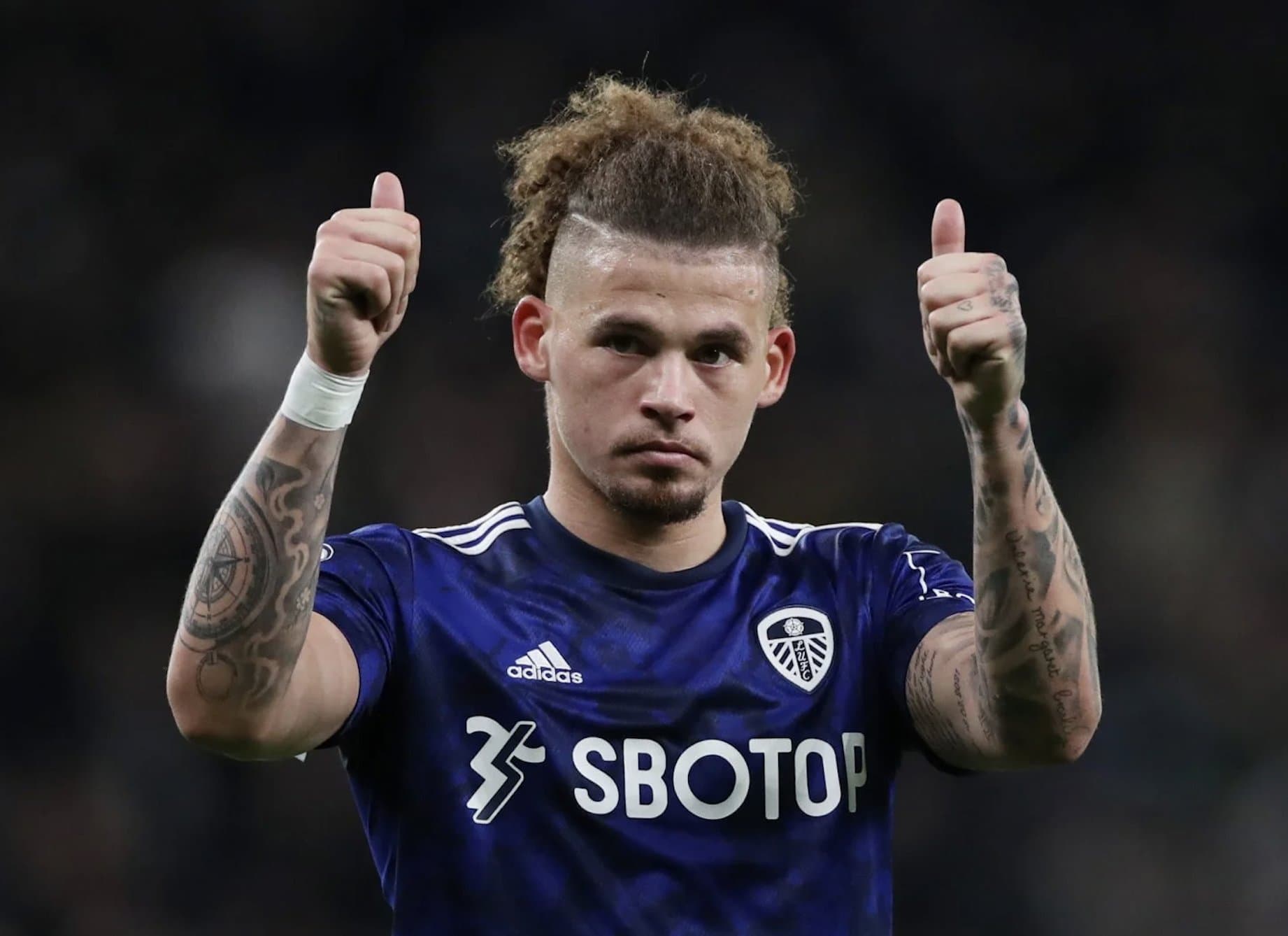 फिलिप्स इंग्ल्यान्डको टिम बाहिर