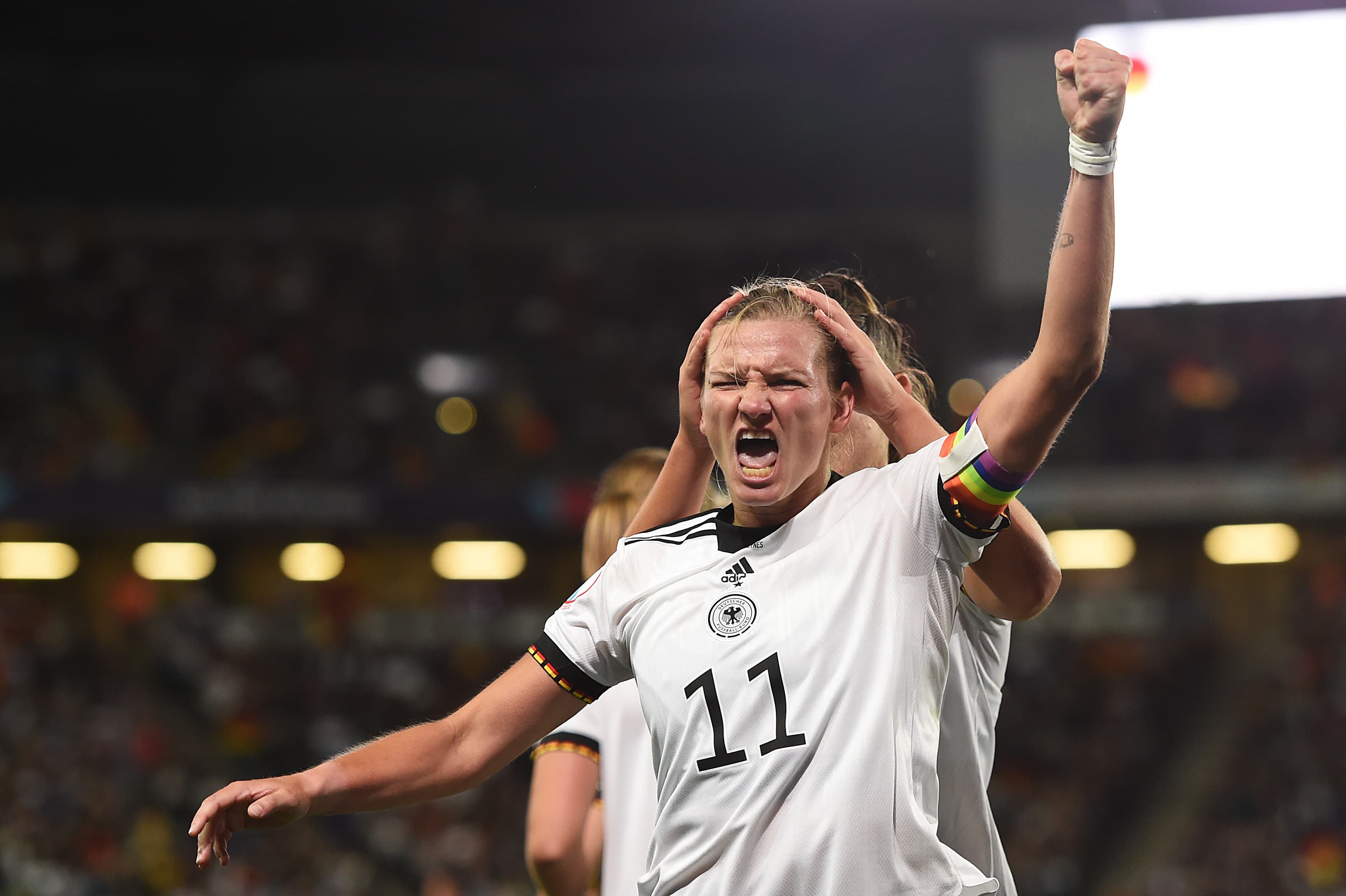 फ्रान्सलाई हराउँदै जर्मनी फाइनलमा