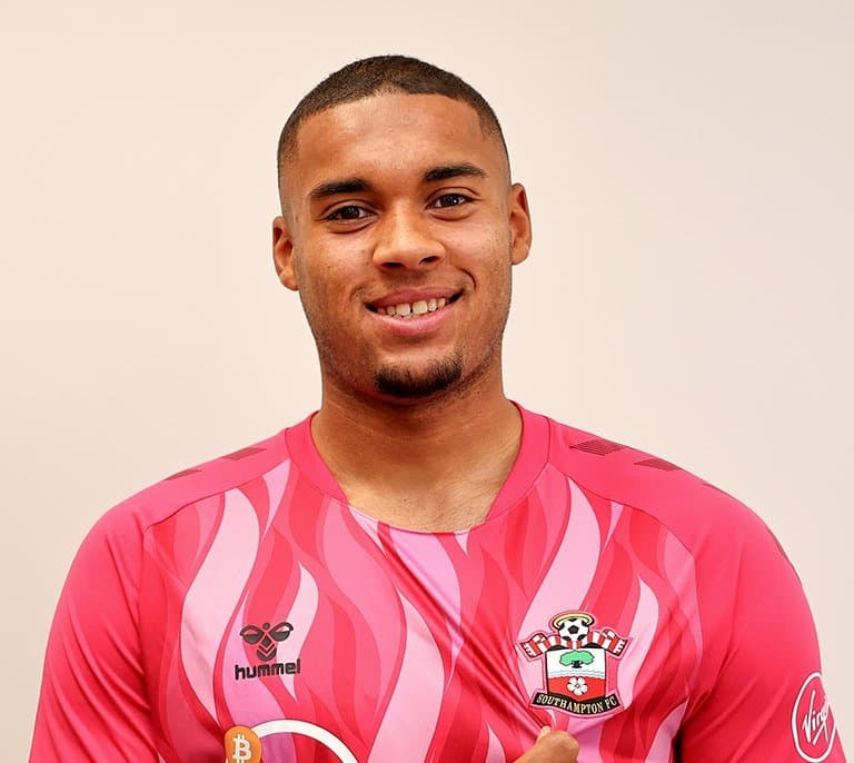 सिटीका गोलकिपर साउथह्याम्पटनमा