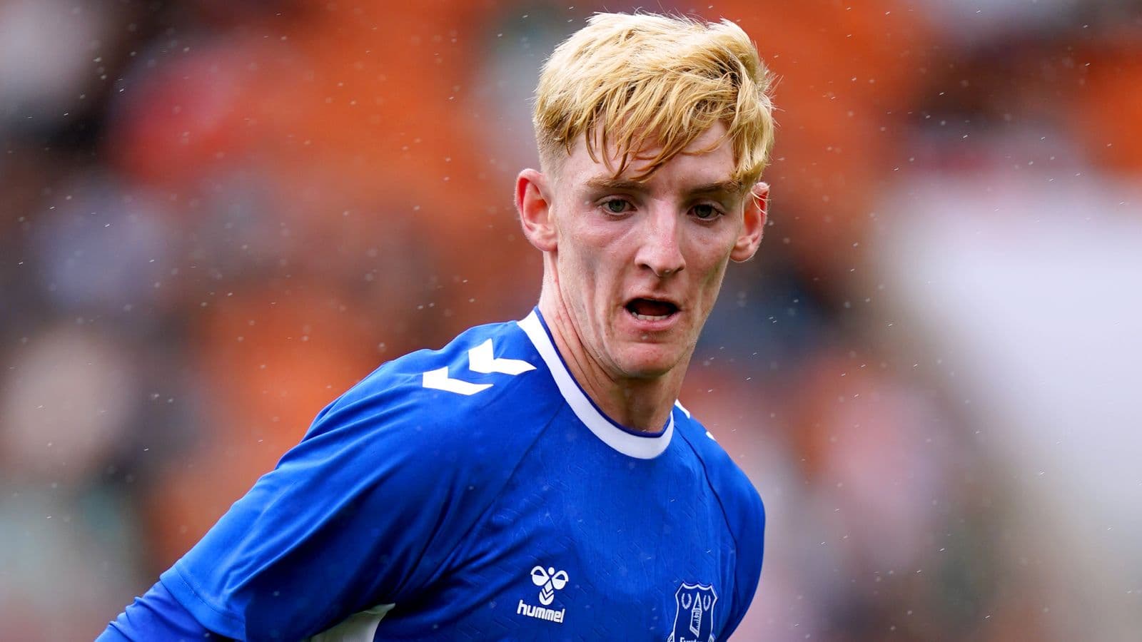 युवा विंगर गोर्डोन अनुबन्ध गर्न न्युकासल सहमत