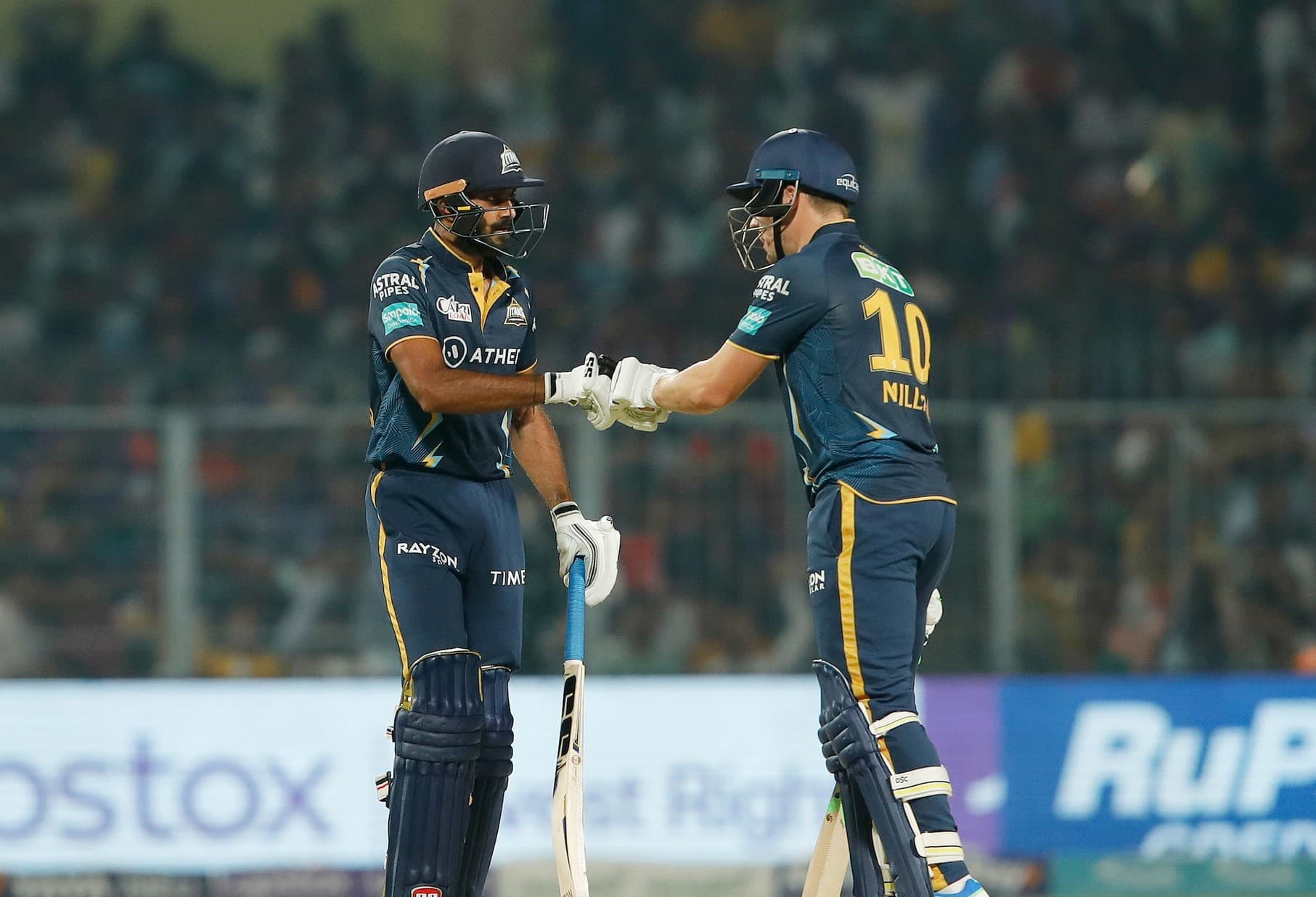 कोलकत्तालाई हराउदै साबिक विजेता शीर्ष स्थानमा